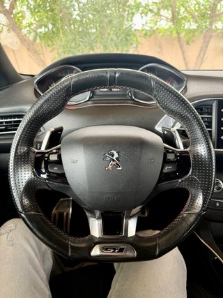 Peugeot 308 2016