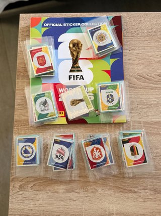 Colección completa Panini Mundial 2026 sin pegar