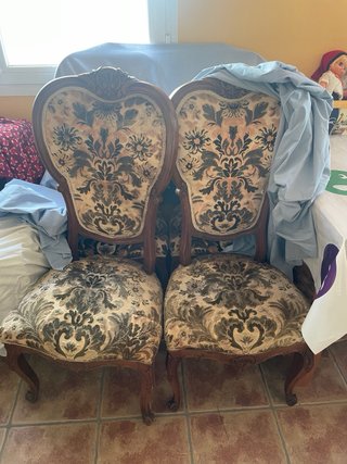 Conjunto comedor antiguo de madera,6 sillas y sofa
