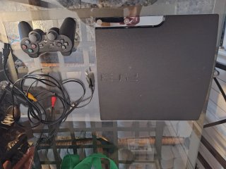 Consola ps3 y 13 Juegos PS3