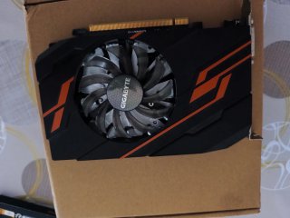 NVIDIA GT 1030 2GB Gráfica