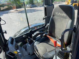 Mini excavadora Kubota U55