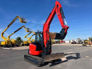 Mini excavadora Kubota U55