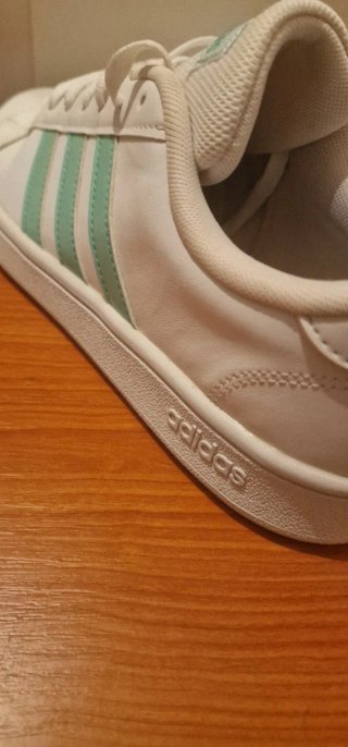 Zapatillas Adidas Blancas y Verdes Talla 40