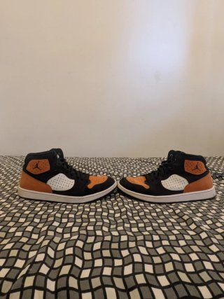 Nike Air Jordan Access Negro Naranja