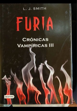 Libro “FURIA” de la saga cronicas vampiricas