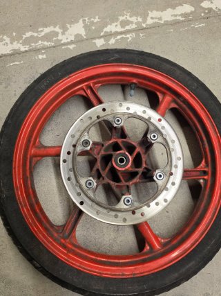 Llantas Honda NS1 Rojas Buen estado