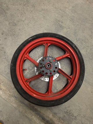 Llantas Honda NS1 Rojas Buen estado