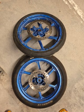 Llanta Azul Honda NS1 con Piñón