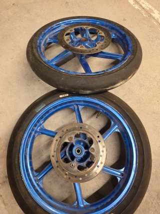 Llanta Azul Honda NS1 con Piñón