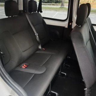 Nissan NV300 2017