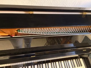 Piano vertical Symphony