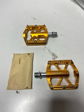 : Pedales Bicicleta Gewage GE-222 Dorados