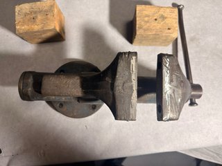 Tornillo de banco Irimo 125