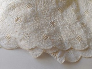 Vestido blanco roto bordado talla 44