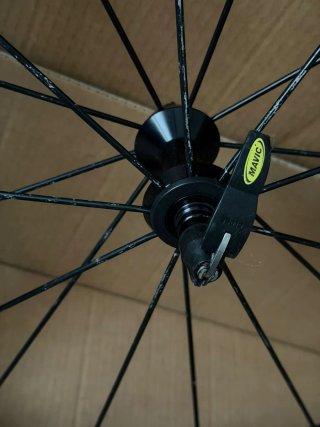 Rueda delantera Mavic Crossmax XL 26 cerámica
