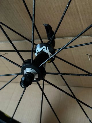 Rueda delantera Mavic Crossmax XL 26 cerámica