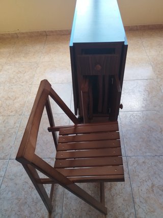 Mesa plegable de madera
