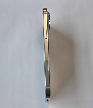 iPhone 16 Pro Max Blanco + Accesorios