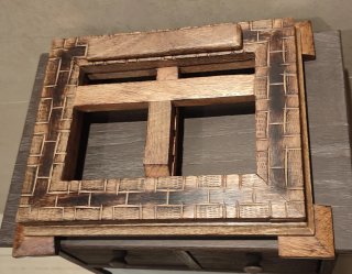 Atril de madera noble