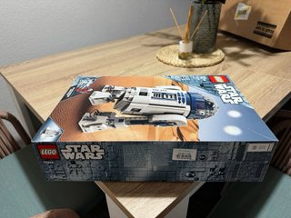 NUEVO- LEGO Star Wars R2-D2 -75379