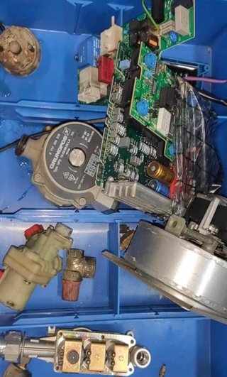 Ricambi / Pezzi di ricambio per caldaia Junkers ZWE 24-2