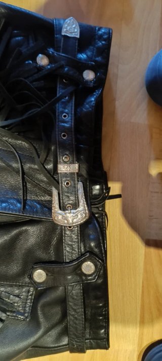 Cazadora de cuero Ami con flecos