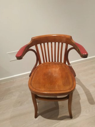 Silla antigua respaldo varillas