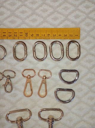 Blocco Moschettoni e Anelli in Metallo