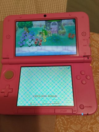 Nintendo 3ds XL rosa con 3 juegos