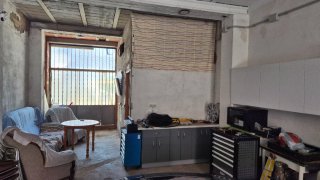 Casa con cochera y piso