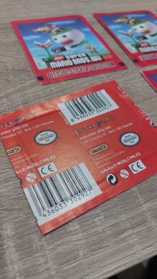 Sobres cromos New Super Mario Bros. Wii