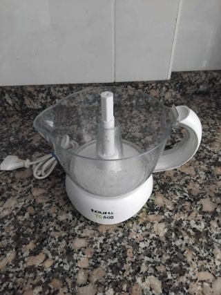 Exprimidor Taurus TC 600