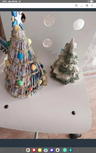 2 Alberi di Natale: Ceramica e Carta