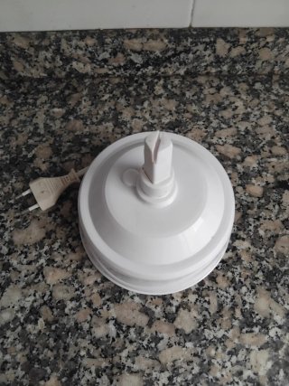 Exprimidor Nevir Blanco