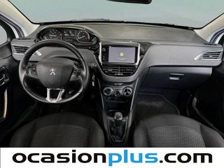 Peugeot 208 PureTech 82 Style 60 kW (82 CV)
