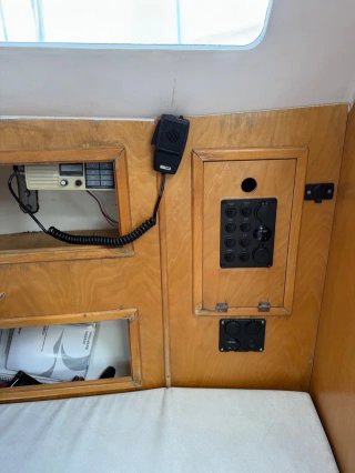 Velero Golfiño 7.25 listo para navegar.