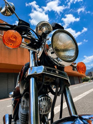Suzuki GN250 Negra