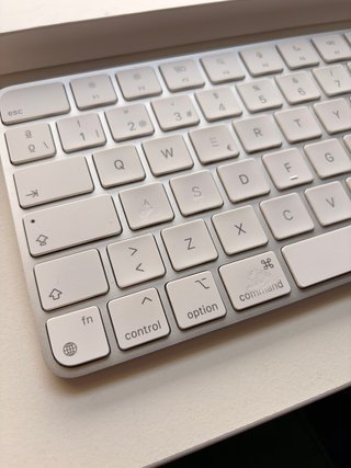 Apple Magic Keyboard 2 Plata