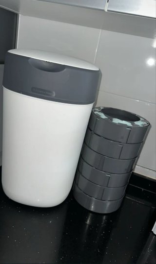 Papelera de pañales Tommee Tippee