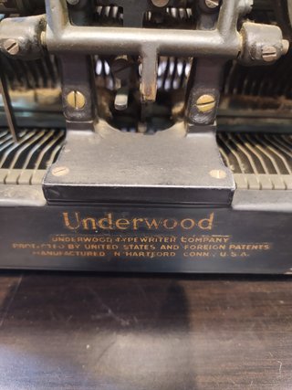 ANTIGUA MAQUINA DE ESCRIBIR UNDERWOOD ORIGINAL