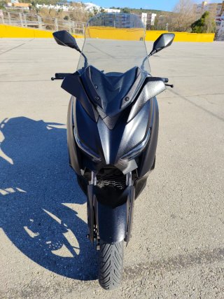 Yamaha XMAX300  2019Negra - Maxi Scooter Automátic