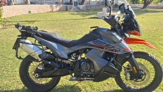 KTM 890 Adventure - Gris y Naranja