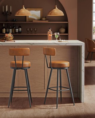 Collezione EKHO - Set di 2 Sgabelli da Cucina, Sgabelli da Bar Girevoli con Schienale, Sedie da Cucina, Imbottitura con Cuciture, Stile Moderno di Metà Secolo, Altezza 76 cm, Marrone Caramello LBC889K01