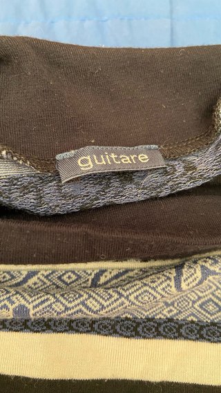 Camiseta Guitare manga larga estampada
