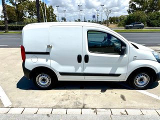 🚐 Fiat Fiorino en alquiler en Huelva