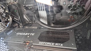 PC gaming personalizado potente Semi-nuevo