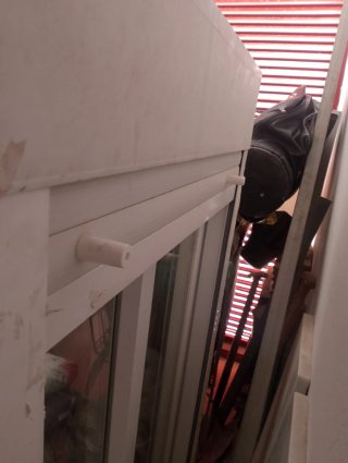 Urge ventaVentanal corredero con persiana