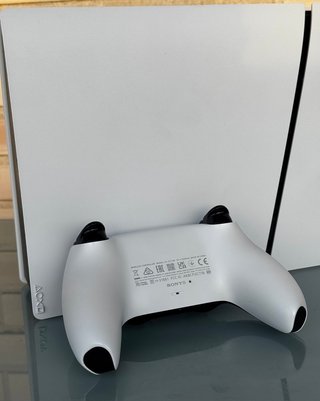 Como Nueva Consola PS5 Slim Sony Blanca y Negra