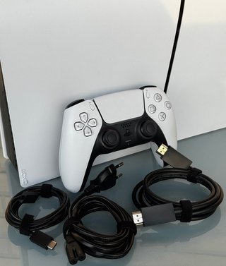 Como Nueva Consola PS5 Slim Sony Blanca y Negra